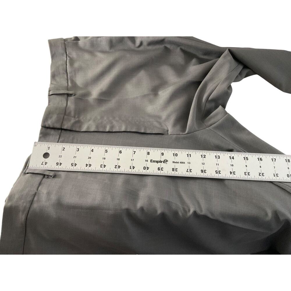 Haggar Classic Fit Premium Stretch Dress Pants 42x32‎ Gray - Picture 4 of 13